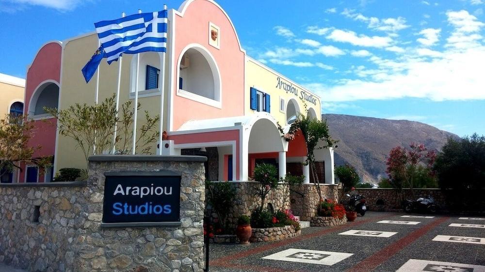 Arapiou Apartments Perivolos  Extérieur photo