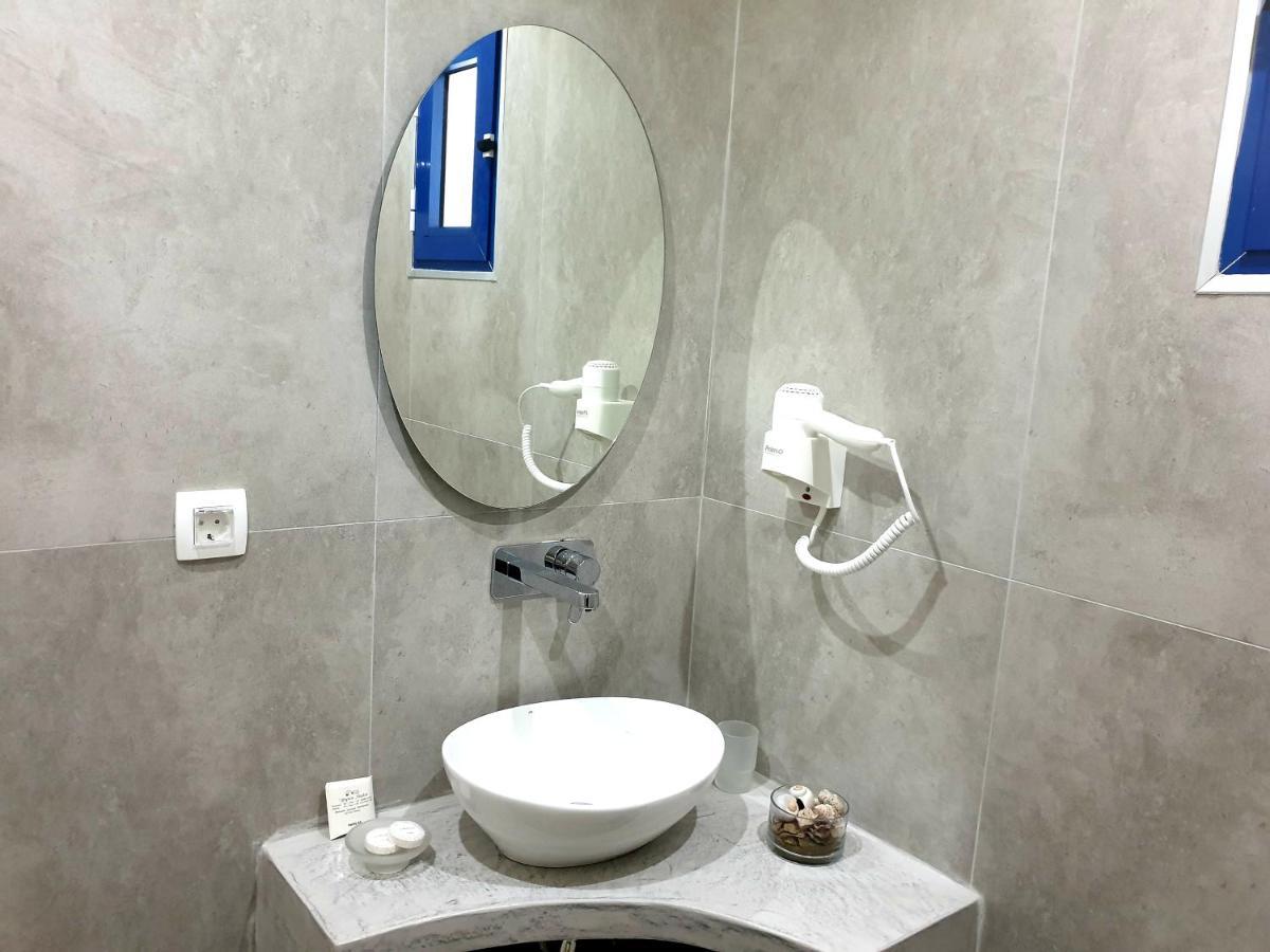 Arapiou Apartments Perivolos  Extérieur photo