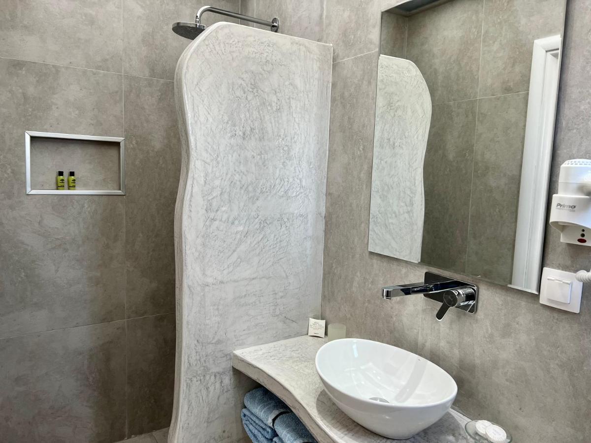 Arapiou Apartments Perivolos  Extérieur photo