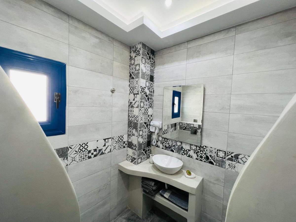 Arapiou Apartments Perivolos  Extérieur photo