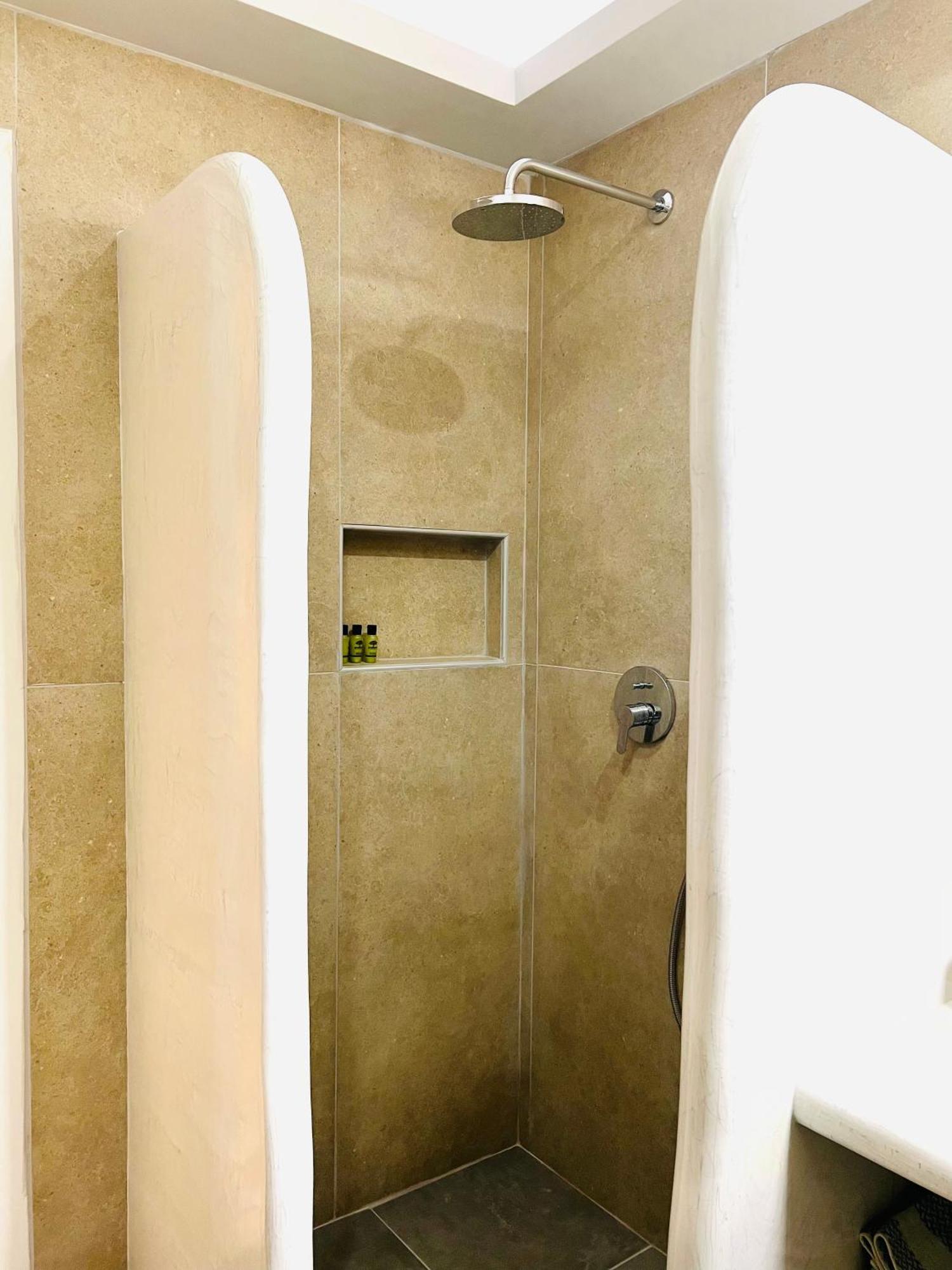 Arapiou Apartments Perivolos  Chambre photo