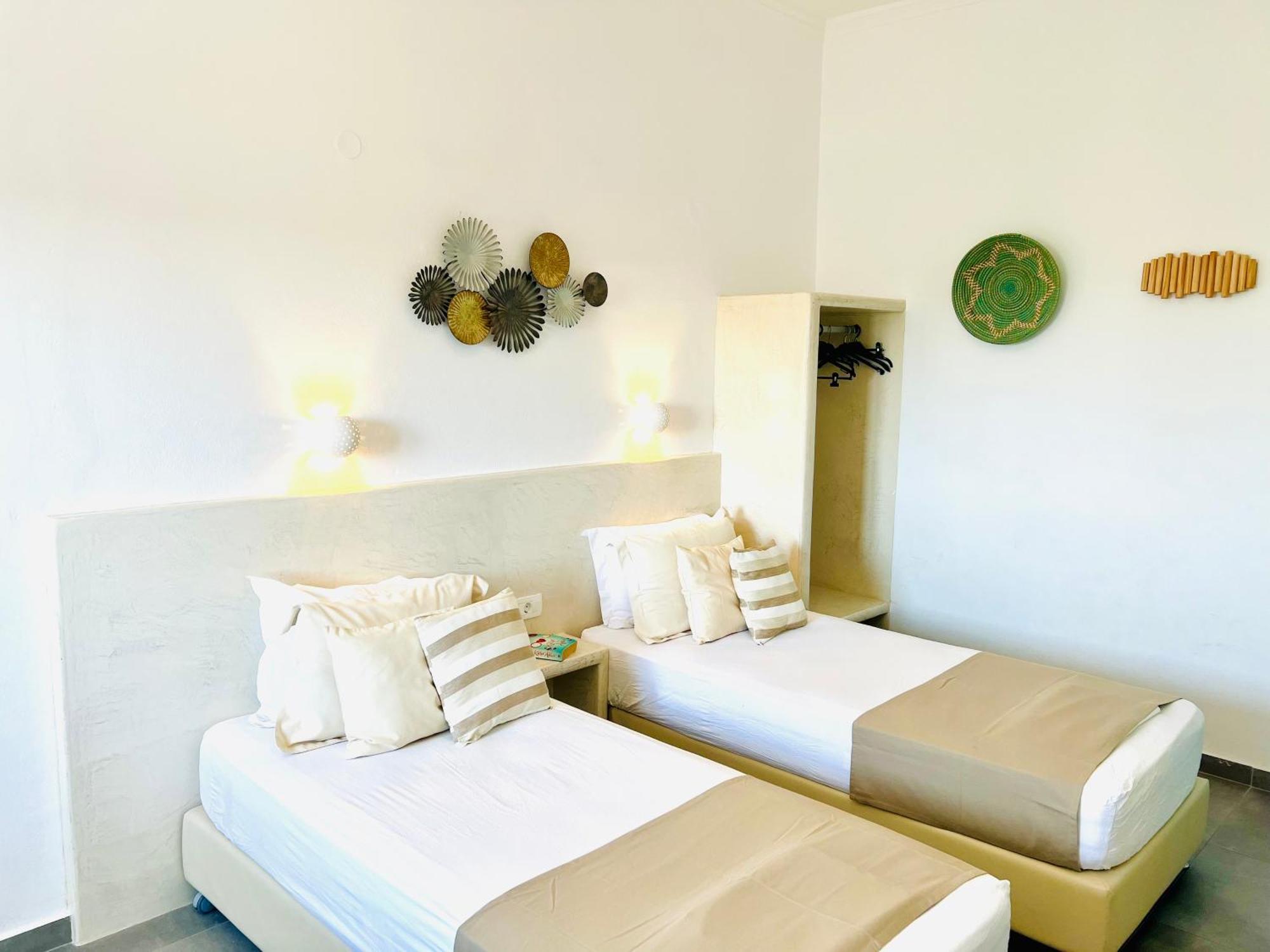 Arapiou Apartments Perivolos  Extérieur photo