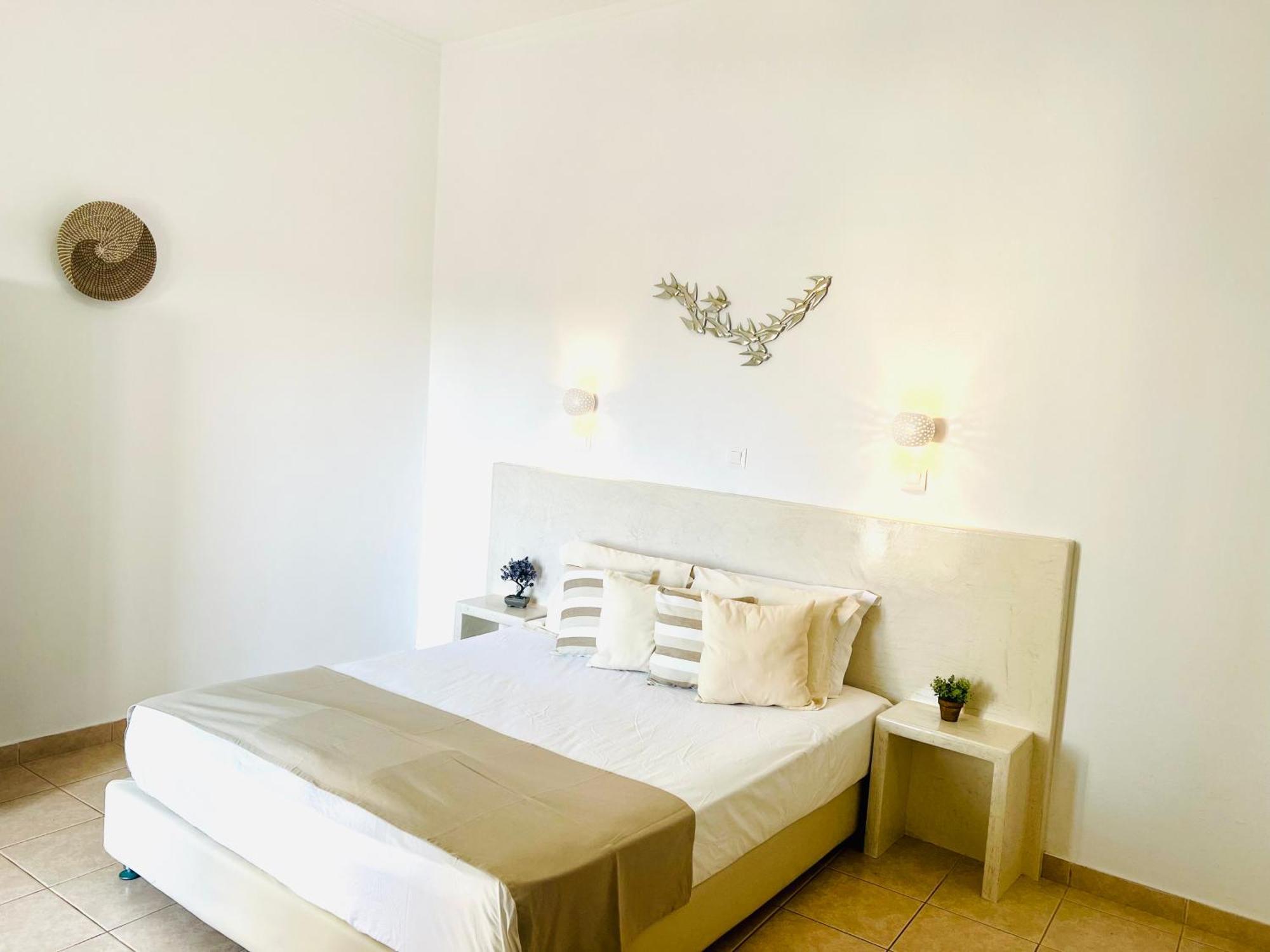 Arapiou Apartments Perivolos  Extérieur photo