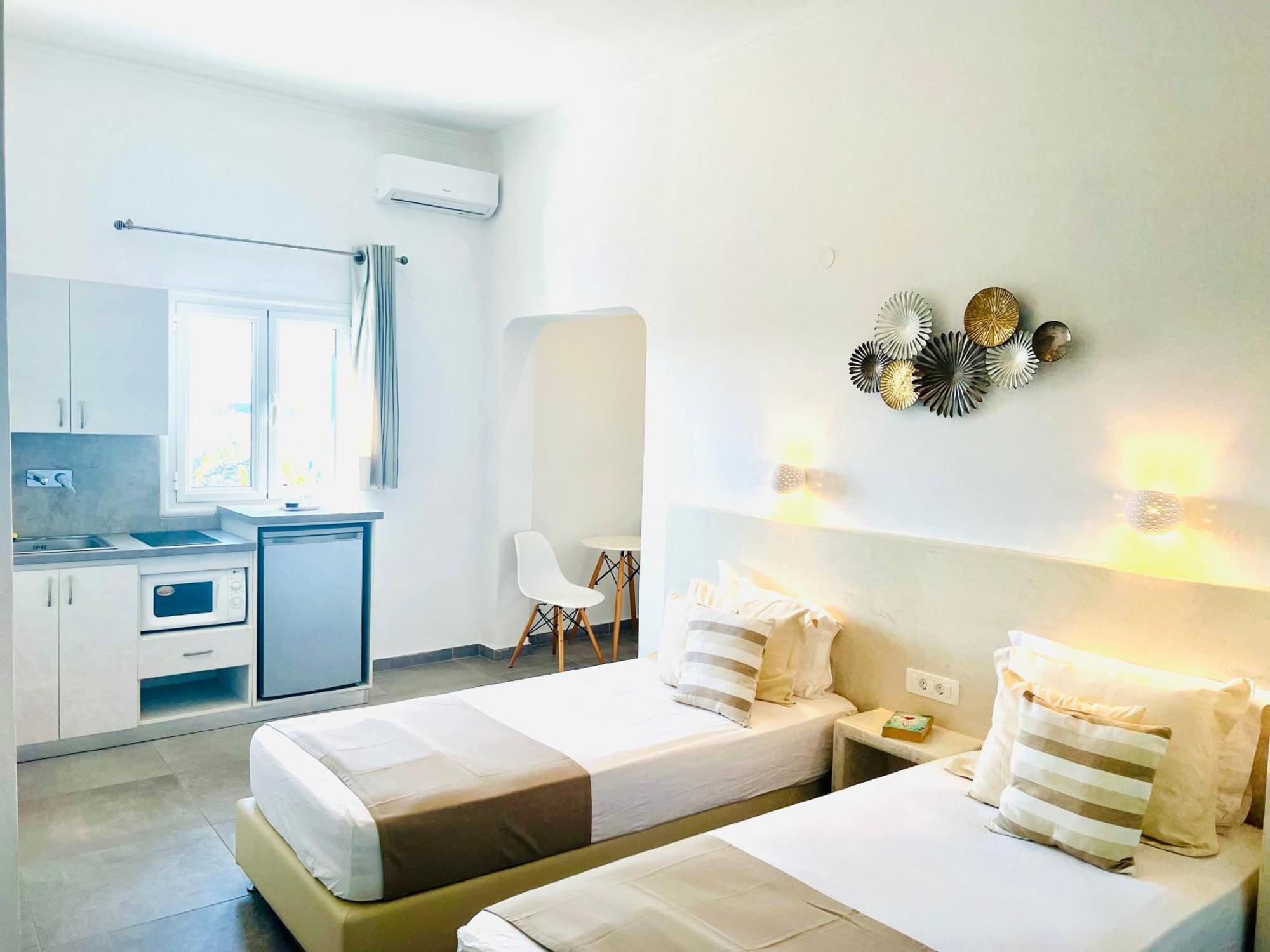 Arapiou Apartments Perivolos  Extérieur photo